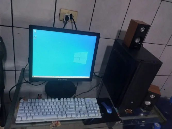 Computador Completo Intel core i5, memória RAM 16GB é hd de 500GB Windows 10 ativado