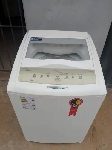 Vendo máquina de lavar Brastemp 10k conservado 6 meses de garantia