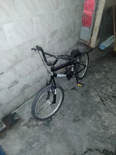 Bicicleta pequena, ótimo estado