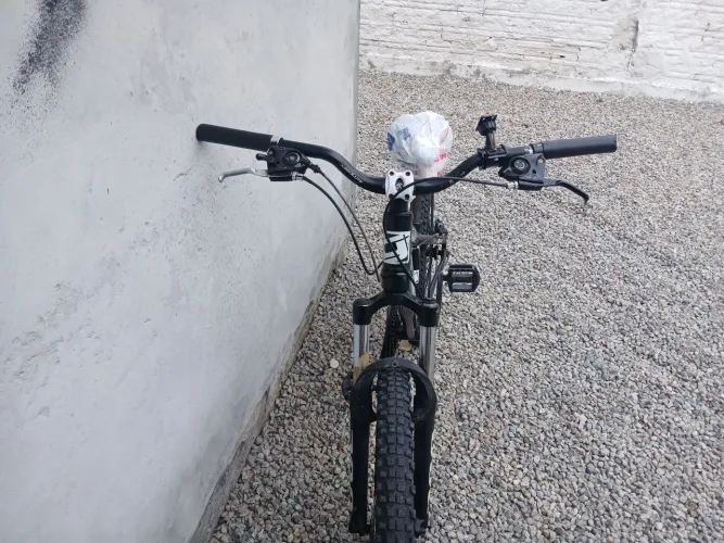 Vende-se bicicleta gios frx