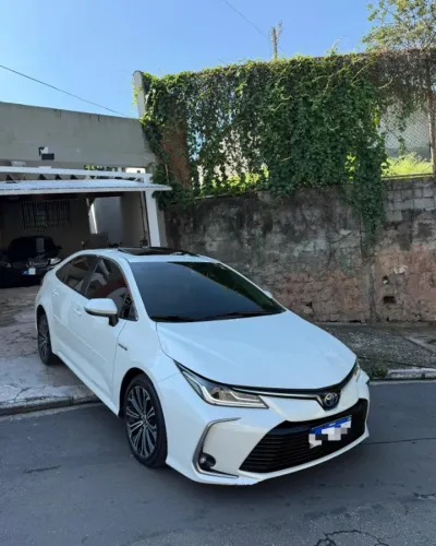 Toyota Corolla Altis Prem. Hybrid 1.8 Flex AUT 2020