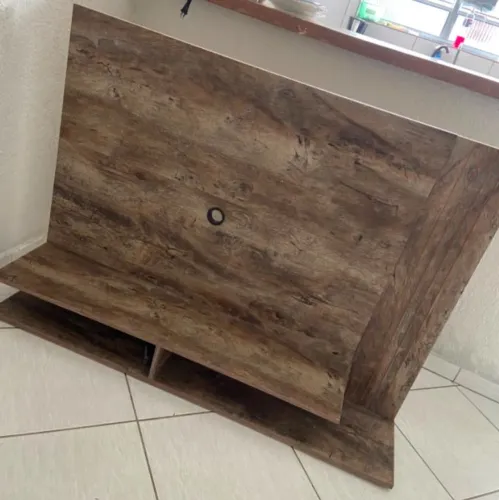 PAINEL PARA TV EM BOM ESTADO A RETIRAR NAO ENTREGO