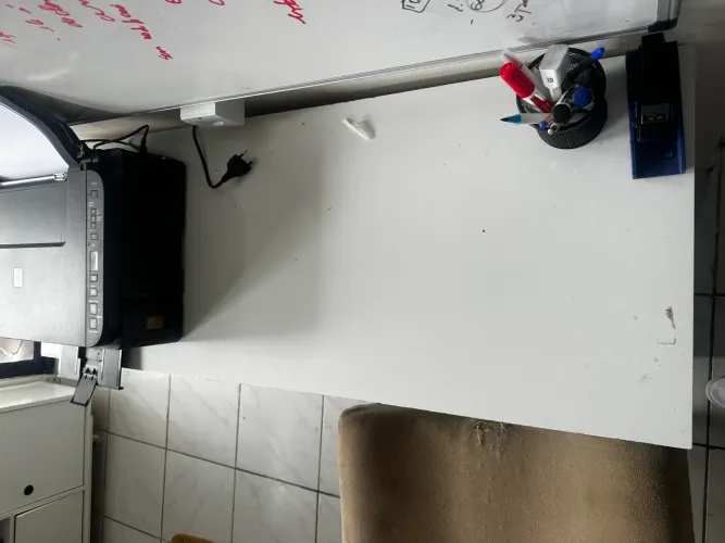 Mesa de computador com cadeira / ou sem 