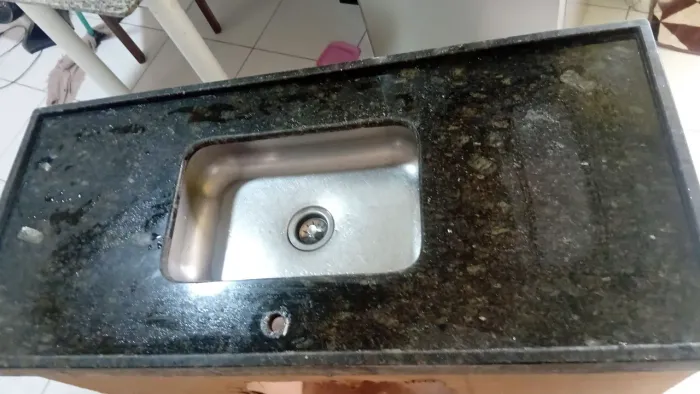 Pia de 1.20 cm com a Cuba.  Nao entrego .