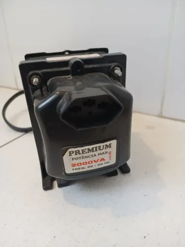 Transformador 110/220 e 220/110 - 2000 VA