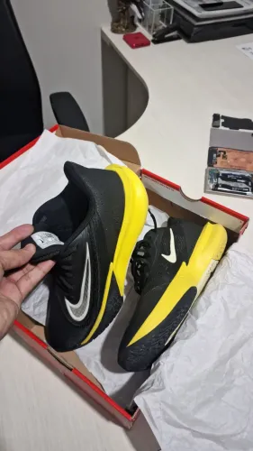 Tênis Nike Precision 7