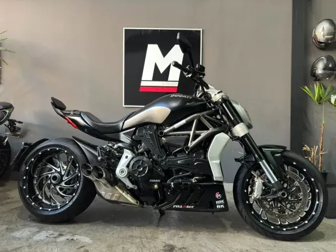 DUCATI XDIAVEL 2018 9.000km - Moto revisada - Sem restrições