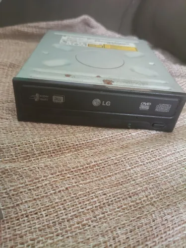 Leitor e Gravador de CD/DVD LG Super Mult,não testei i