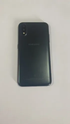 Samsung A01 32GB (Tela Trincada)