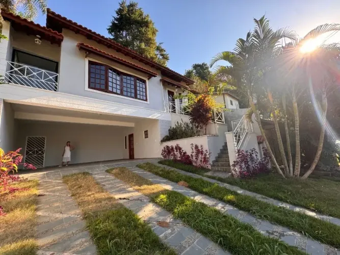 Casa à venda Cond. Vila Verde na Granja Viana