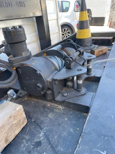 Plataforma de Guincho Hidráulica 