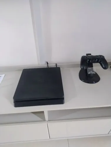Playstation 4 Slim 1TB