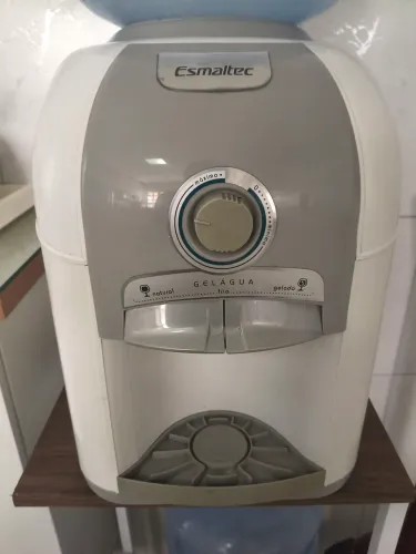 Bebedouro refrigerador Esmaltec