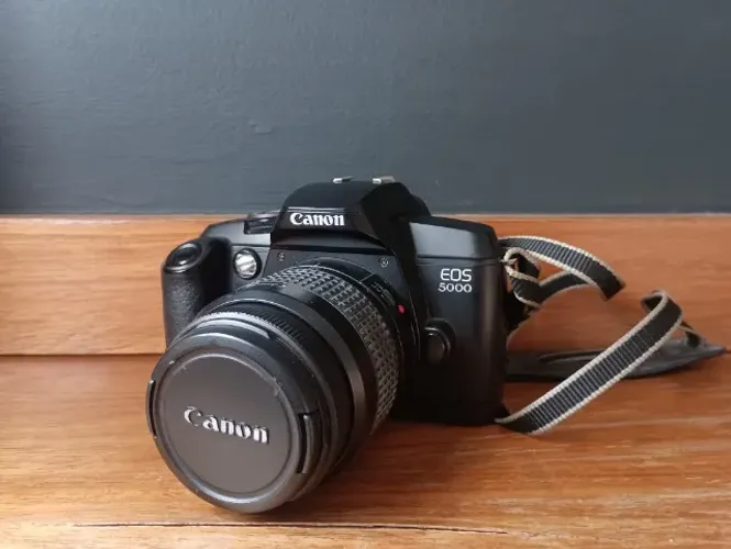 Câmera Canon EOS5000 - Analógica