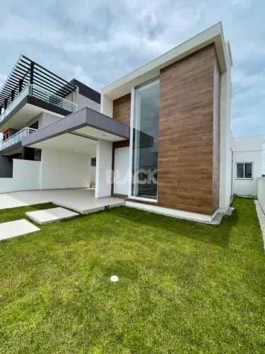 Casa com piscina na Bella Torres SC