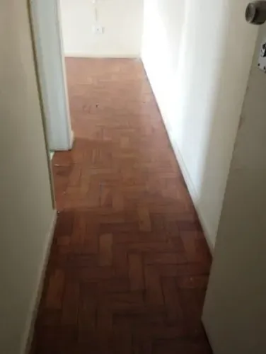 Dormitorio com Garagem