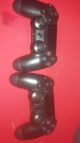 Vendo controle ps4 150 reais somente interessado chama whatsapp * 