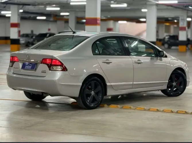 Honda Civic Sedan LXS 1.8/1.8 Flex 16V Mec. 4P 2008