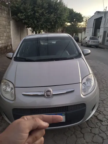 Fiat Palio Attractive 1.0 EVO Fire Flex 8V 5P 2013