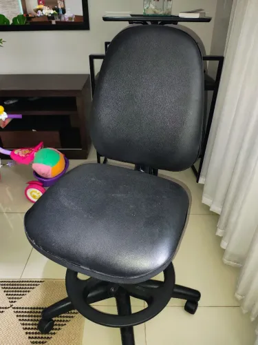Cadeira para escritório ou balcão 