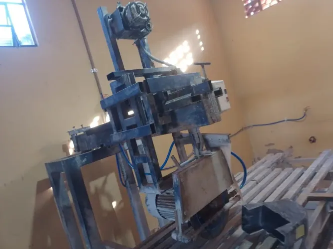 Máquina de mármore
