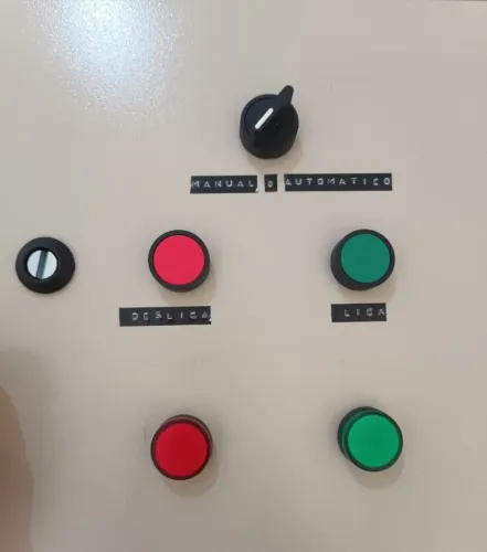 Quadro de comando elétrico para piscina- hidro, cascata e filtro