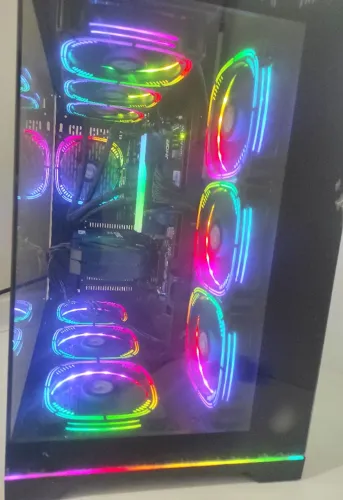 Pc Gamer Pro Max Ryzen 7 9800X3D RTX 5060 Ti (NOVO)