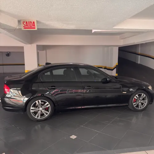 BMW 320I A 2010