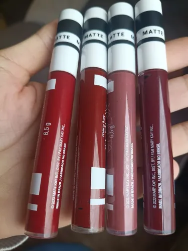 BATONS MATTES MARYKAY