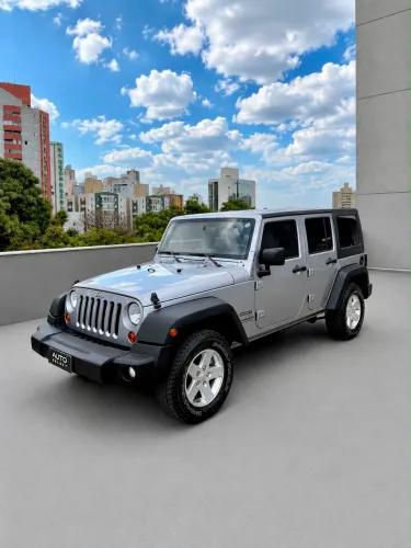 Jeep Wrangler Unlimited Sport 3.6 V6 284cv 4P 2013