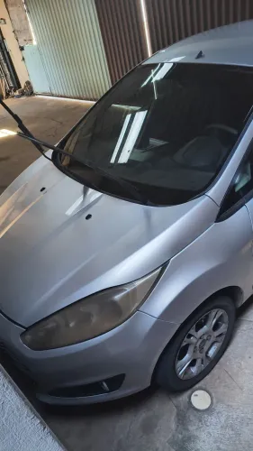 Ford Fiesta 1.5 16V Flex Mec. 5P 2014