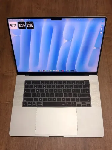 MacBook Pro 16" (2021)