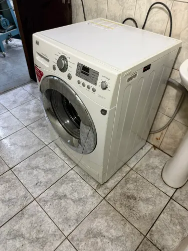 Máquina Lavar LG 8,5 kg - Front Load