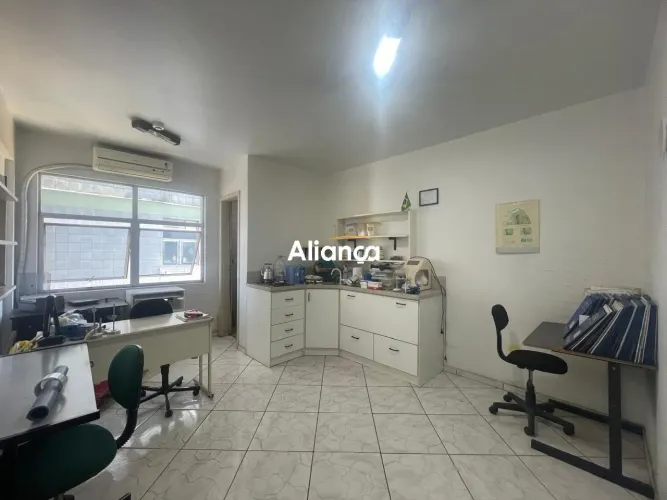 Sala semi mobiliada na av. Flores da Cunha no centro de Cachoeirinha/Rs.