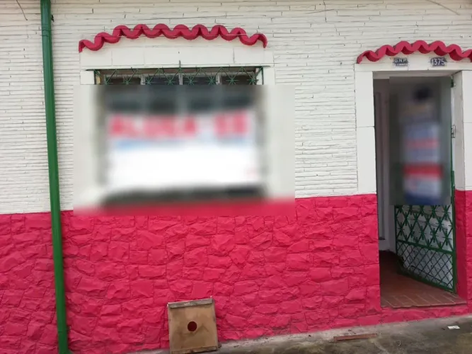 Casa comercial na Rua Pretória, 1375  90 m²