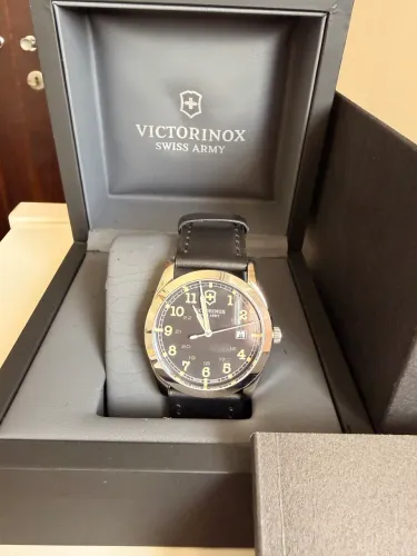 Victorinox Swiss Army