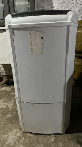 Tanquinho de roupa com defeito