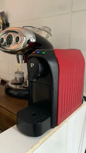 Cafeteira Tres Corações Automática Multipressão Passione Vermelho