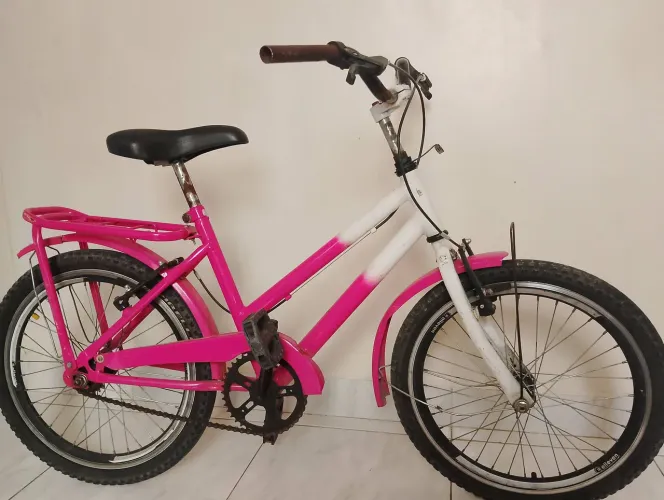 Bicicleta infantil menina bike bom estado / criança/pré adolescente. Passeio e uso Urbano