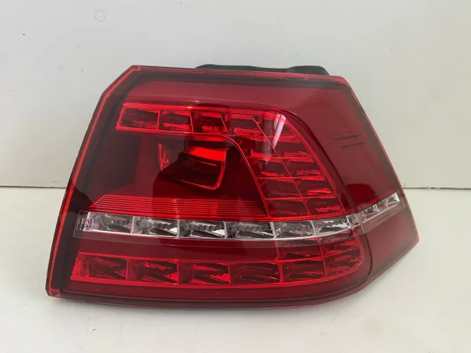 Lanterna Traseira Golf  2014 Á 2017  Lado Direito  Com Led  Nova Importada  