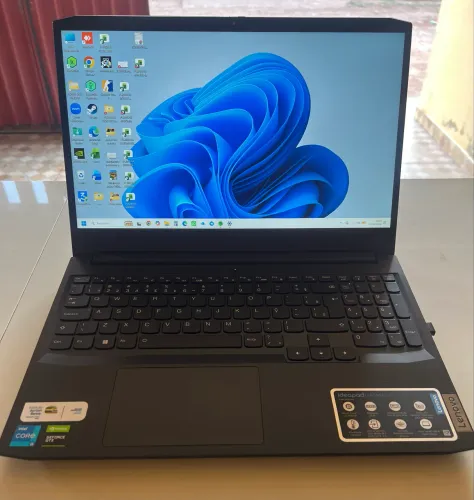 NOTEBOOK IDEAPAD i5, 32GB RAM SSD DE 512GB