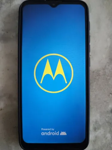 Celular seminovo - ótimo excelente estado
