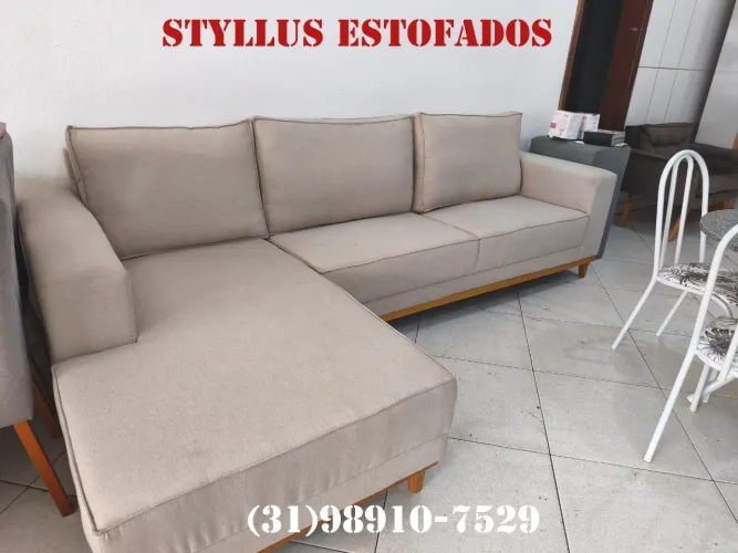 Sofá base de madeira maciça