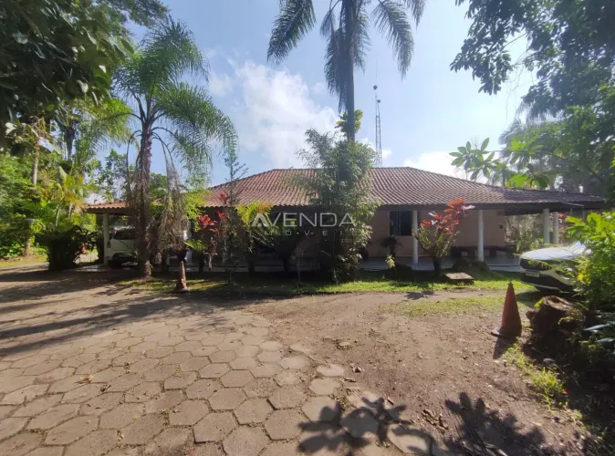 CHÁCARA com 3 dormitórios à venda com 4982m² por R$ 1.290.000,00 no bairro Balneário Ipane