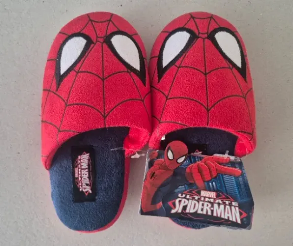 Pantufa Infantil "Homem Aranha", tamanho 27/28, NOVA