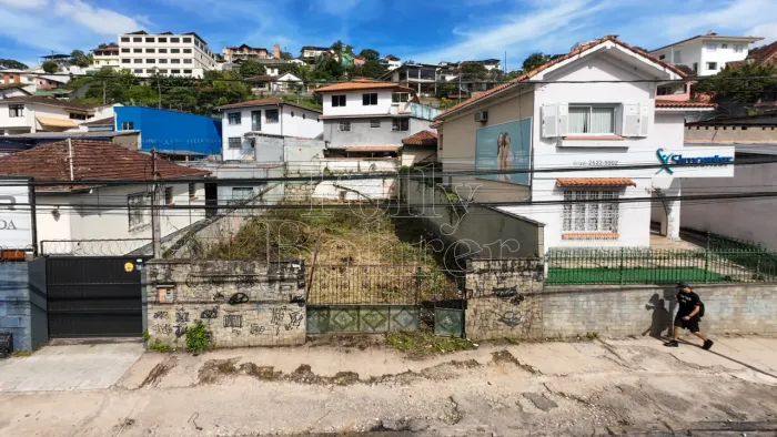 Lote / Terreno em Centro - Nova Friburgo