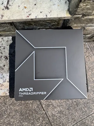 AMD THREADRIPPER ( CAIXA VAZIA )