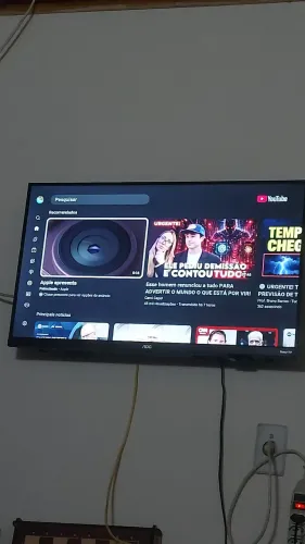 Tv 32 polegadas  com Roku integrado