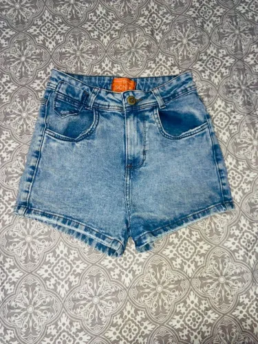 Short jeans feminino