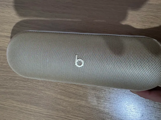 Beats Pill - Caixa de som Bluetooth® portátil sem fio resistente à água